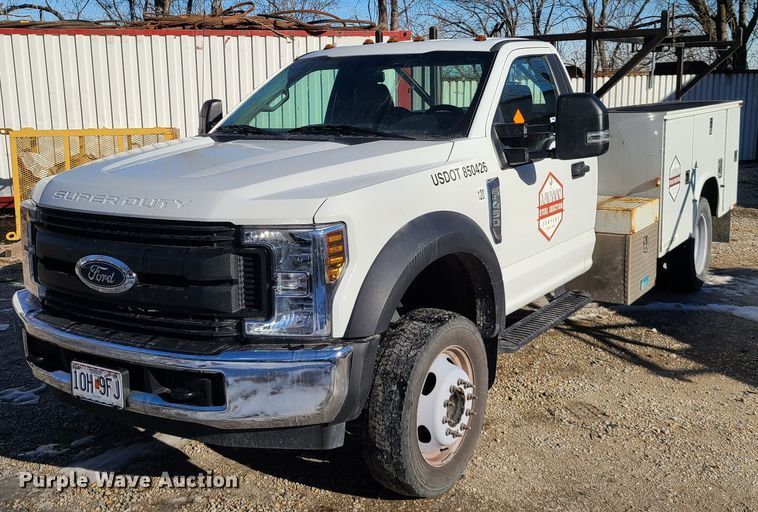 image for item DN6007 2018 Ford F450 Super Duty  utility / service truck