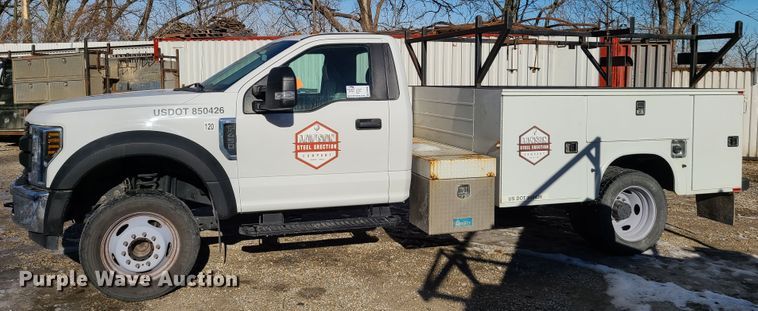 image for item DN6007 2018 Ford F450 Super Duty  utility / service truck