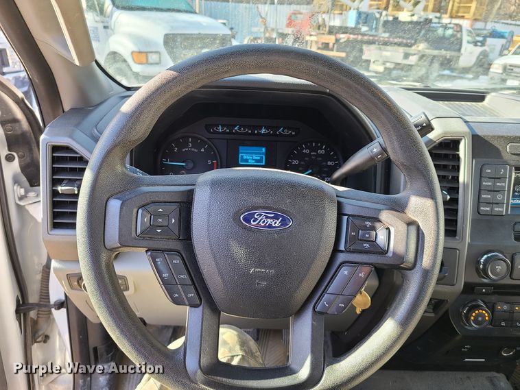 image for item DN6007 2018 Ford F450 Super Duty  utility / service truck