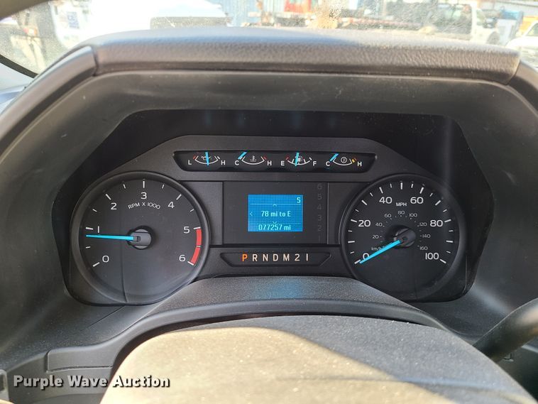 image for item DN6007 2018 Ford F450 Super Duty  utility / service truck