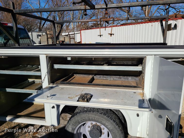 image for item DN6007 2018 Ford F450 Super Duty  utility / service truck