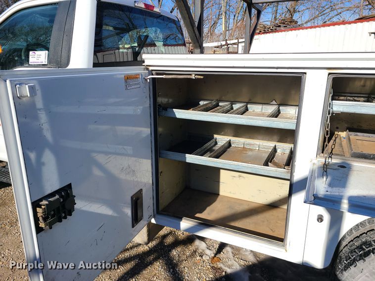 image for item DN6007 2018 Ford F450 Super Duty  utility / service truck