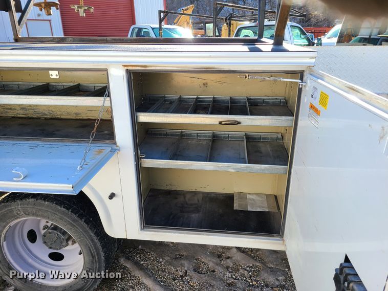 image for item DN6007 2018 Ford F450 Super Duty  utility / service truck