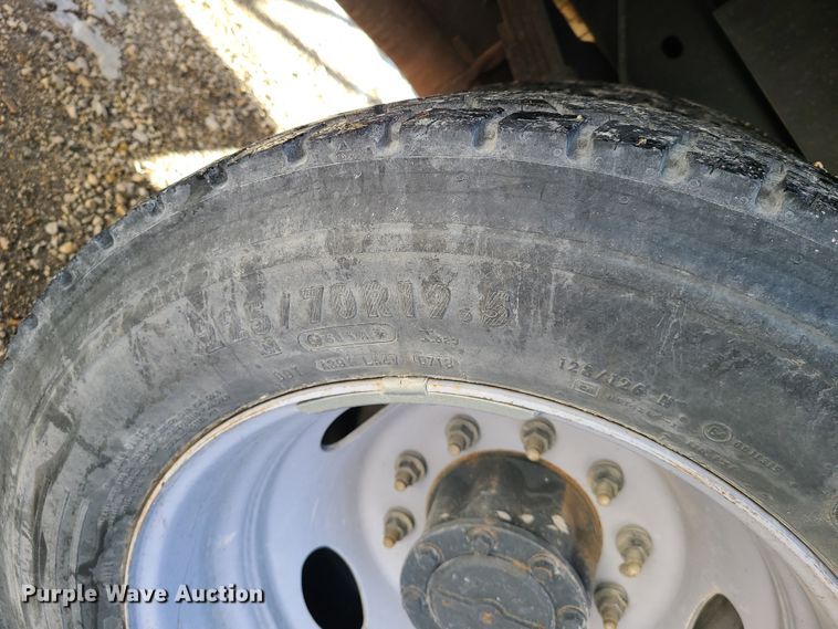 image for item DN6007 2018 Ford F450 Super Duty  utility / service truck