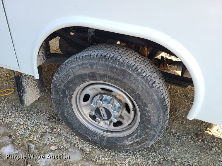 image for item DN6008 2018 Ford F250 Super Duty  SuperCab utility bed pickup truck