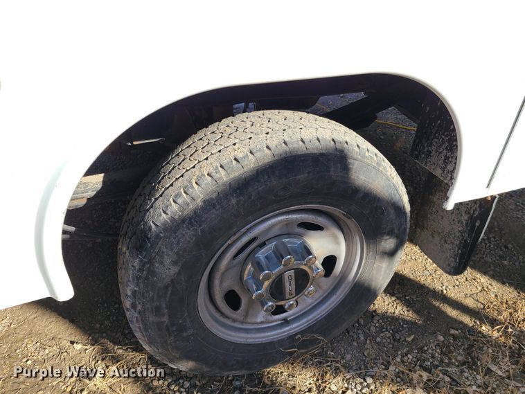 image for item DN6008 2018 Ford F250 Super Duty  SuperCab utility bed pickup truck