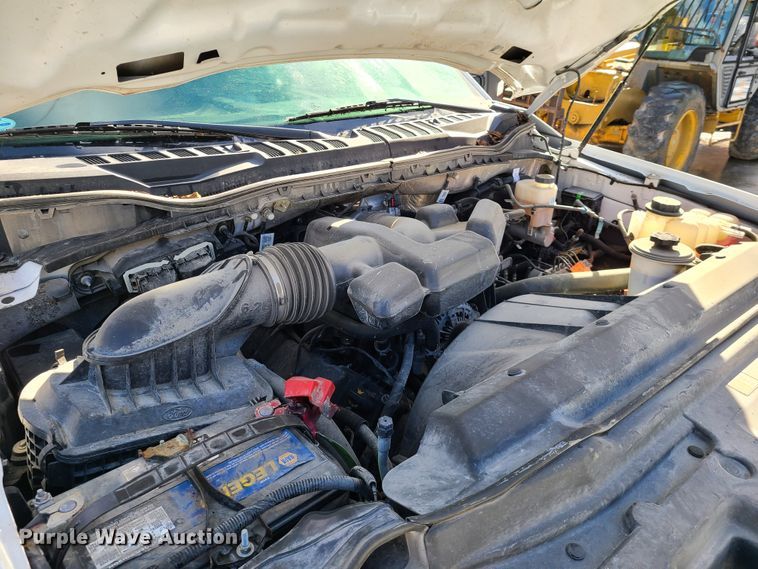 image for item DN6008 2018 Ford F250 Super Duty  SuperCab utility bed pickup truck