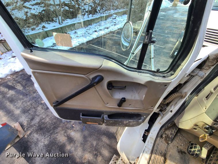 image for item DN6012 2006 Sterling L-Line  crane truck