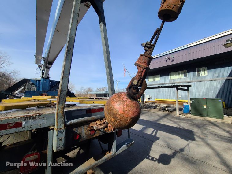 image for item DN6012 2006 Sterling L-Line  crane truck