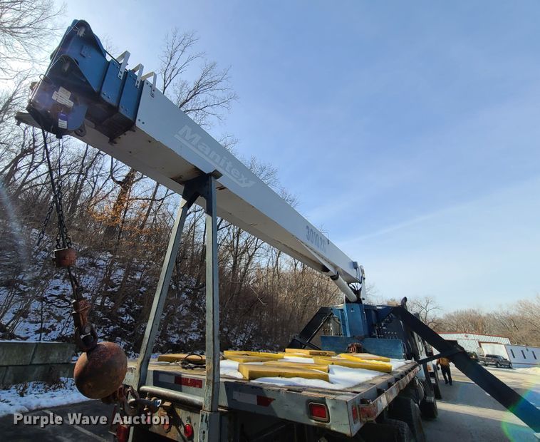 image for item DN6012 2006 Sterling L-Line  crane truck