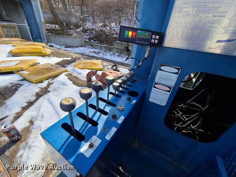 image for item DN6012 2006 Sterling L-Line  crane truck