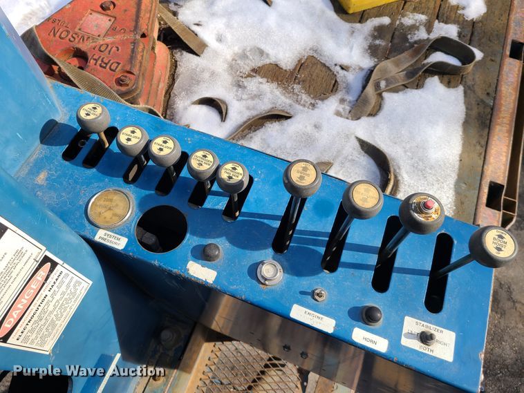 image for item DN6012 2006 Sterling L-Line  crane truck