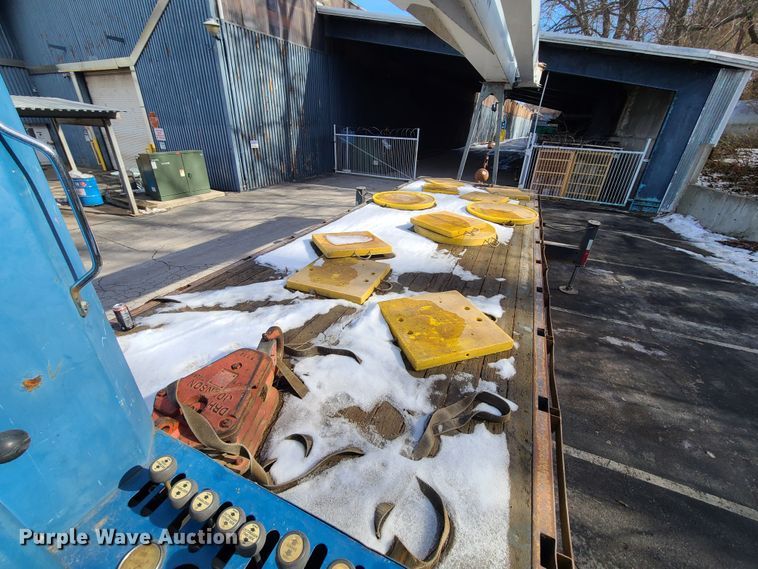 image for item DN6012 2006 Sterling L-Line  crane truck