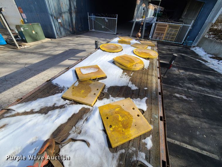 image for item DN6012 2006 Sterling L-Line  crane truck