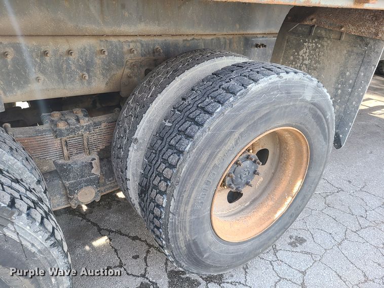 image for item DN6012 2006 Sterling L-Line  crane truck