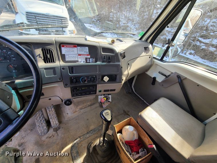 image for item DN6013 2001 Sterling L-Line  crane truck