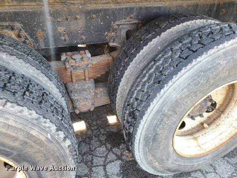 image for item DN6013 2001 Sterling L-Line  crane truck