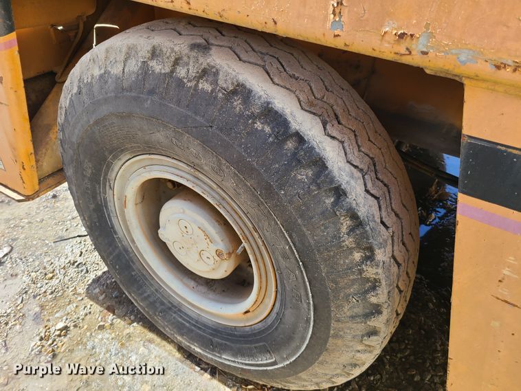 image for item DN6016 Broderson IC-80-2-D  crane