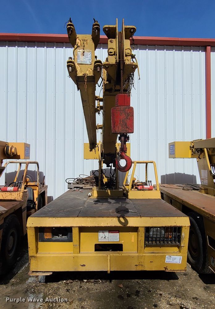 image for item DN6017 Broderson IC-80-2-D  crane