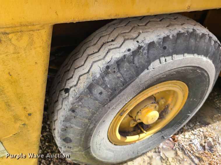 image for item DN6017 Broderson IC-80-2-D  crane