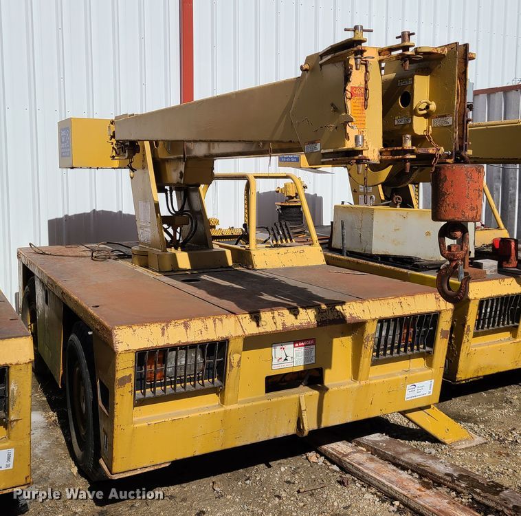 image for item DN6018 Broderson IC-80-2-D  crane