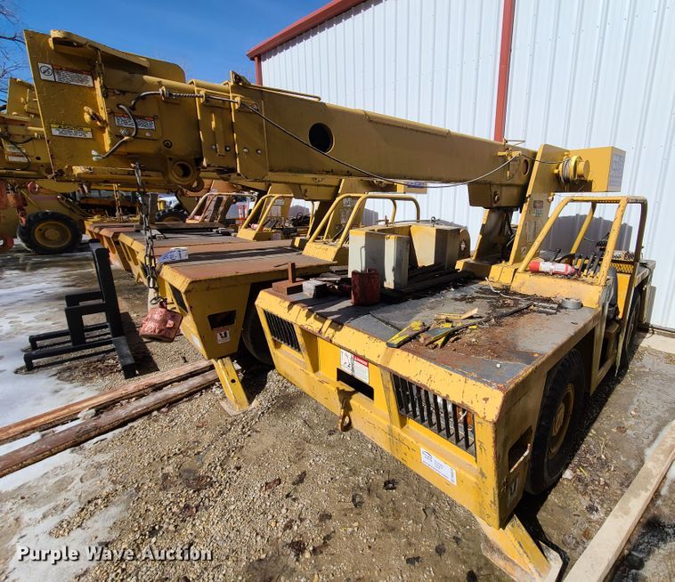 image for item DN6019 Broderson IC-80-2-D  crane