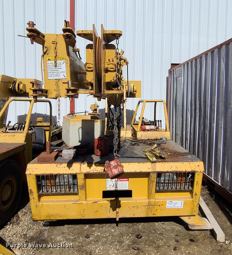 image for item DN6019 Broderson IC-80-2-D  crane