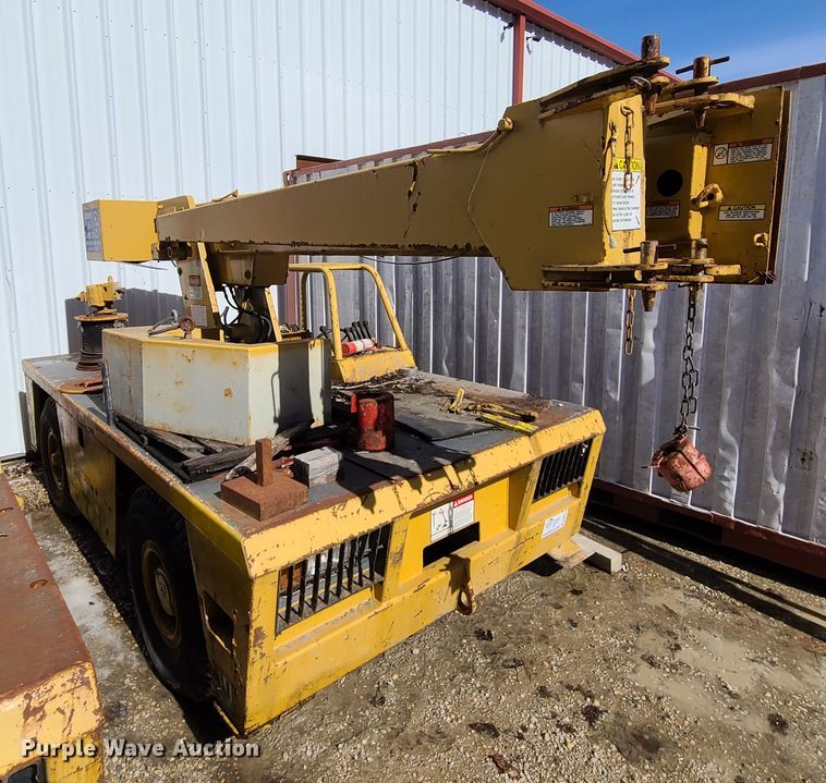 image for item DN6019 Broderson IC-80-2-D  crane
