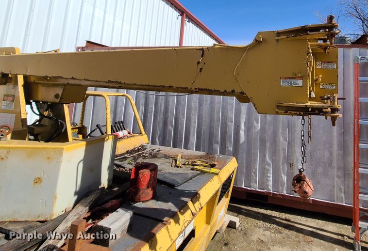 image for item DN6019 Broderson IC-80-2-D  crane