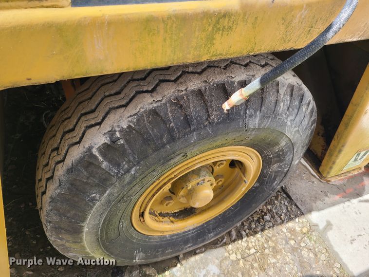 image for item DN6019 Broderson IC-80-2-D  crane