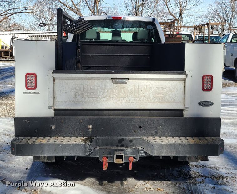 image for item DN6020 2017 Ford F250 Super Duty XL  SuperCab utility bed pickup truck