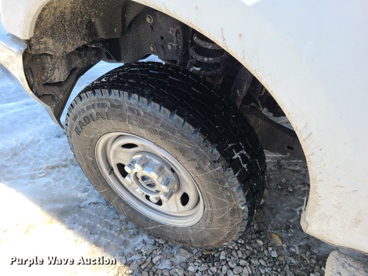 image for item DN6020 2017 Ford F250 Super Duty XL  SuperCab utility bed pickup truck