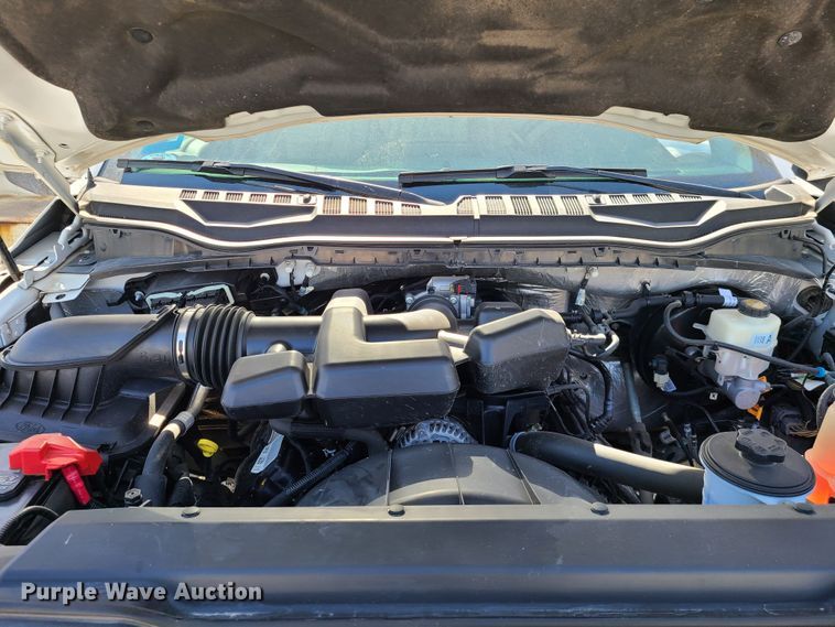 image for item DN6020 2017 Ford F250 Super Duty XL  SuperCab utility bed pickup truck