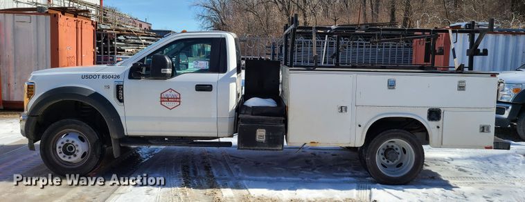 image for item DN6021 2018 Ford F450 Super Duty  utility / service truck