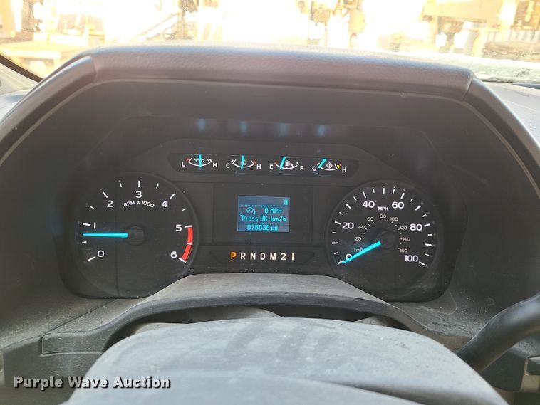 image for item DN6021 2018 Ford F450 Super Duty  utility / service truck