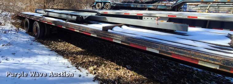 image for item DN6022 2004 L&L equipment trailer