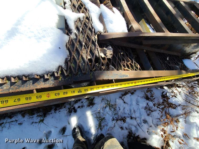 image for item DN6022 2004 L&L equipment trailer