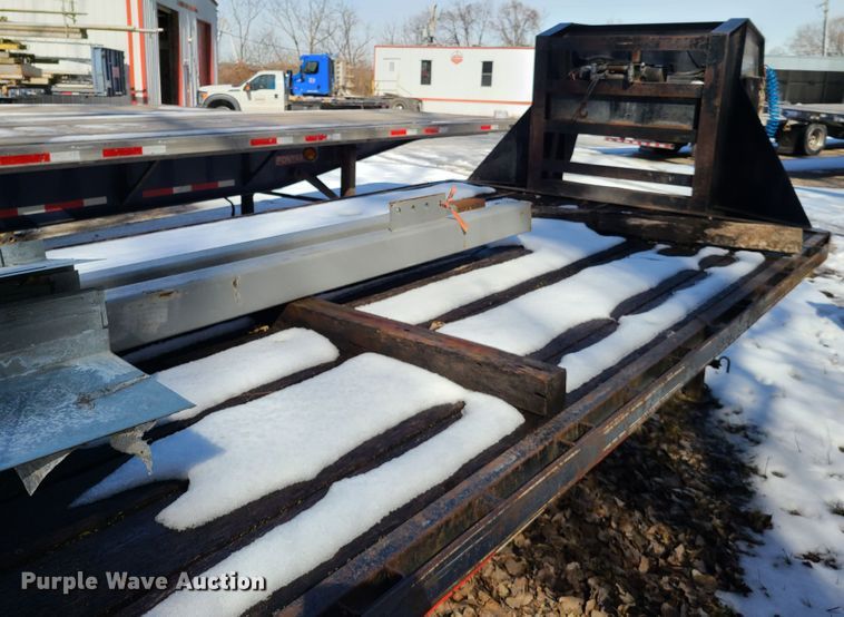 image for item DN6022 2004 L&L equipment trailer