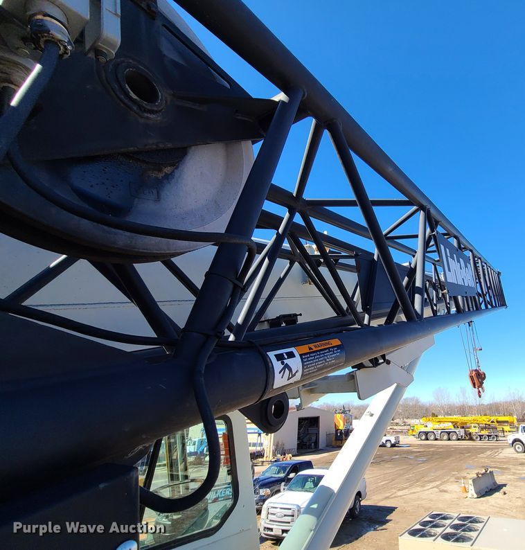 image for item DN6058 2005 Link Belt HSP-8065  crane