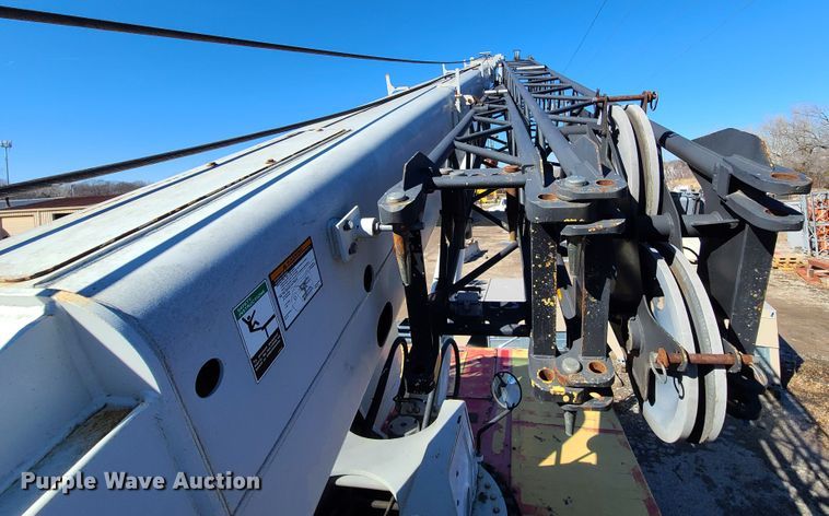 image for item DN6058 2005 Link Belt HSP-8065  crane