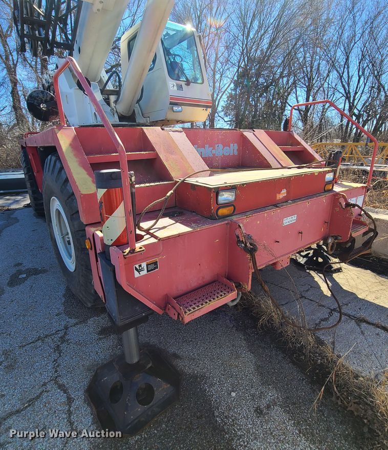 image for item DN6058 2005 Link Belt HSP-8065  crane