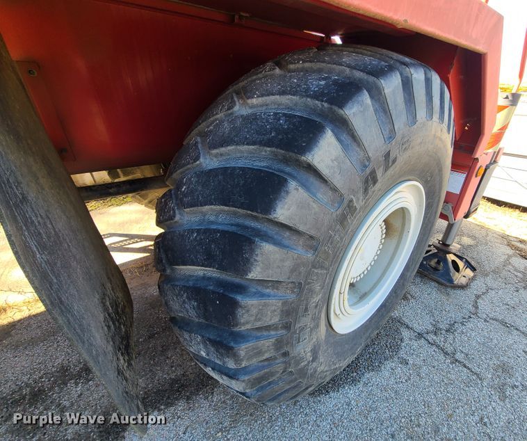 image for item DN6058 2005 Link Belt HSP-8065  crane