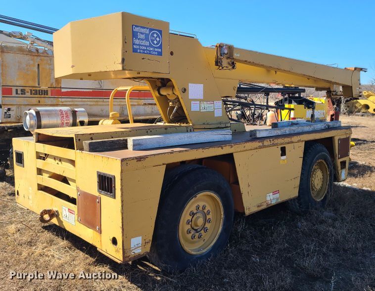 image for item DN6059 Broderson IC-200-2B  crane
