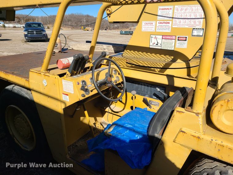 image for item DN6059 Broderson IC-200-2B  crane