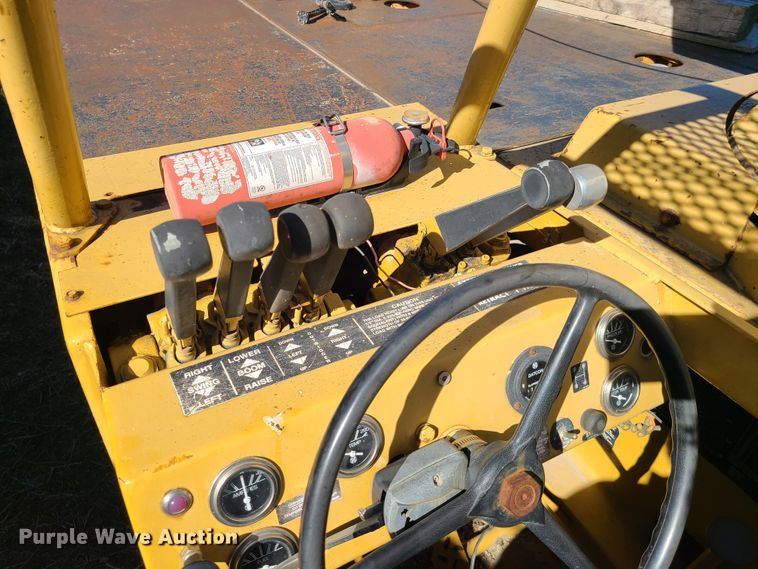 image for item DN6059 Broderson IC-200-2B  crane