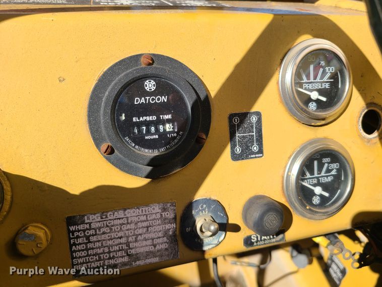 image for item DN6059 Broderson IC-200-2B  crane