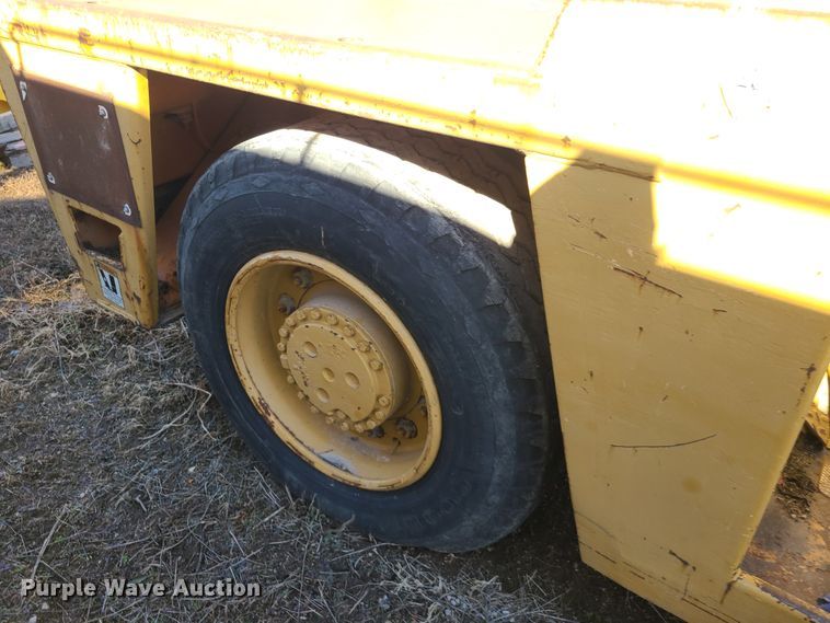 image for item DN6059 Broderson IC-200-2B  crane