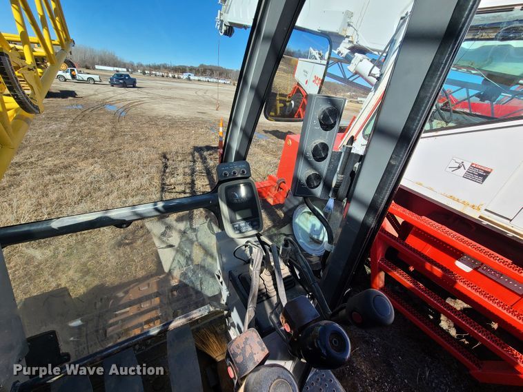 image for item DN6061 2005 Kobelco CK850-II  crane