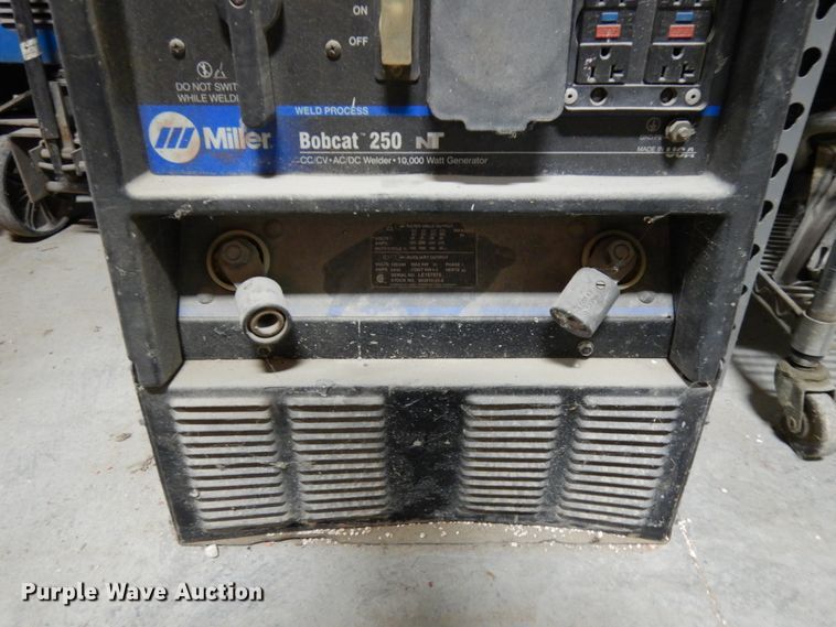 image for item HX9609 Miller Bobcat 250 welder/generator