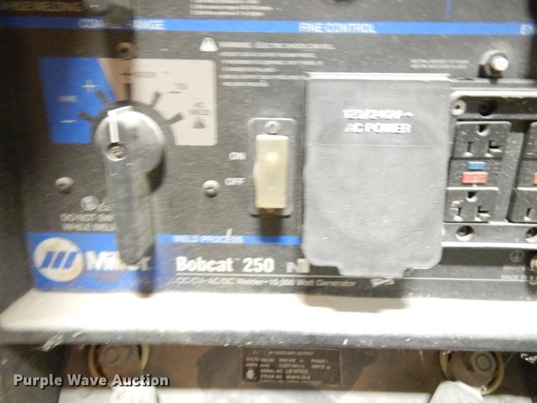 image for item HX9609 Miller Bobcat 250 welder/generator